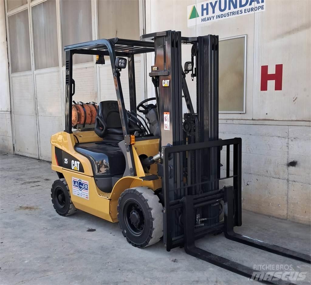 CAT GP25NT LPG (dujiniai) krautuvai