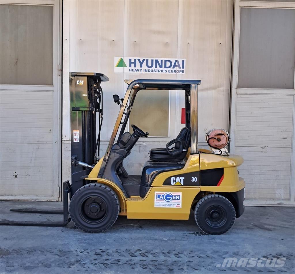 CAT GP30NT LPG (dujiniai) krautuvai