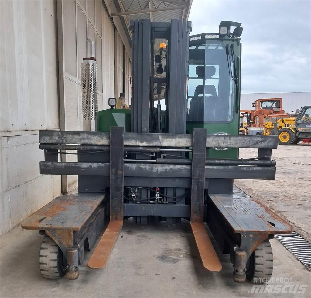 Combilift C3000 LPG (dujiniai) krautuvai