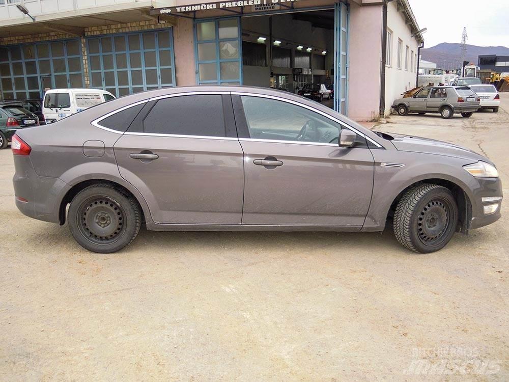 Ford Mondeo Lengvieji automobiliai