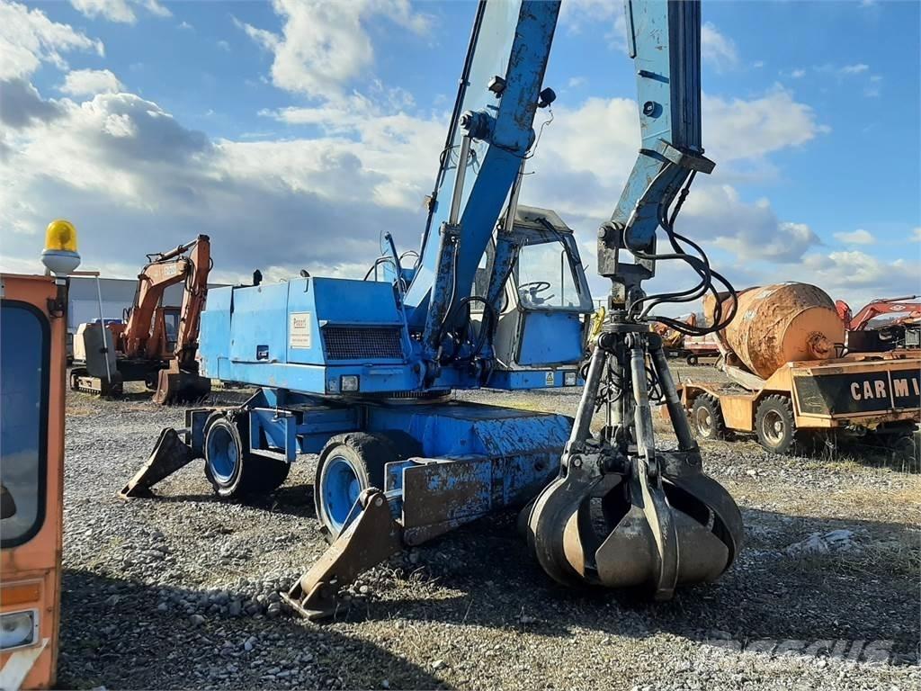 Fuchs F 713,3M Atliekų / pramoniniai krautuvai