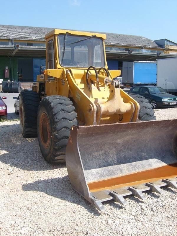 Hanomag 44C Naudoti ratiniai krautuvai