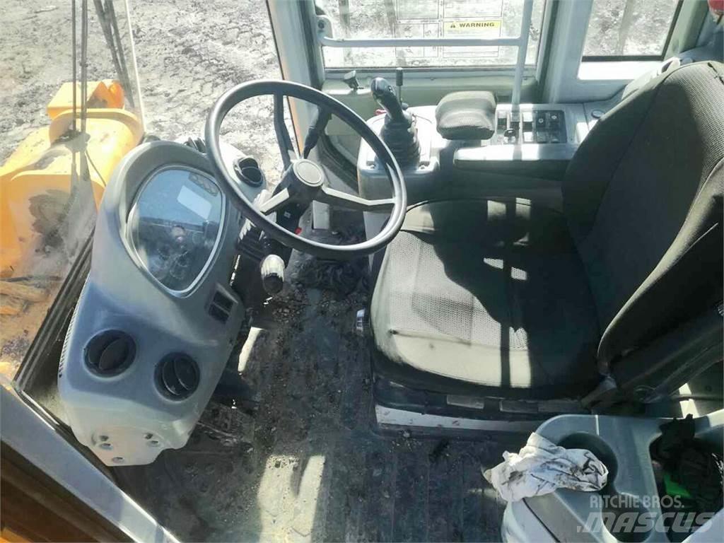 Hyundai HL770-7 Naudoti ratiniai krautuvai