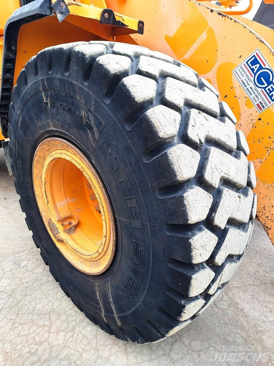 Hyundai HL960 Naudoti ratiniai krautuvai