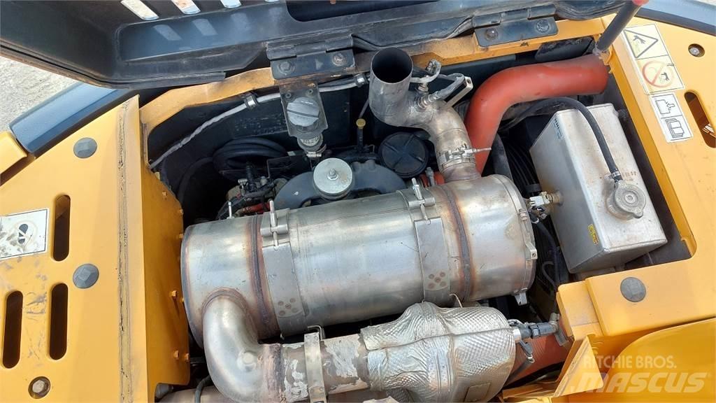 Hyundai HX145LCR Vikšriniai ekskavatoriai