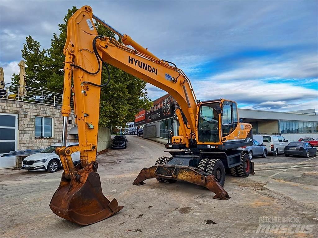 Hyundai R210W-9 Ratiniai ekskavatoriai