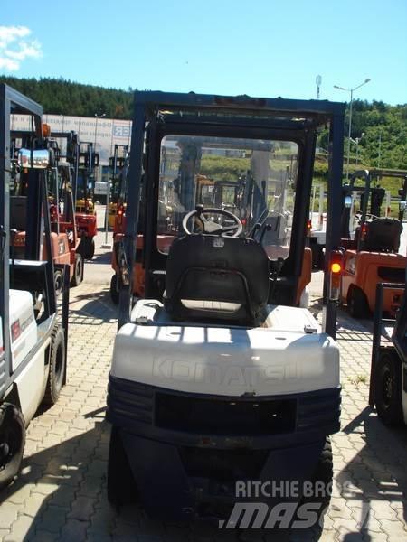 Komatsu FG15-15 Šakiniai krautuvai - Kita