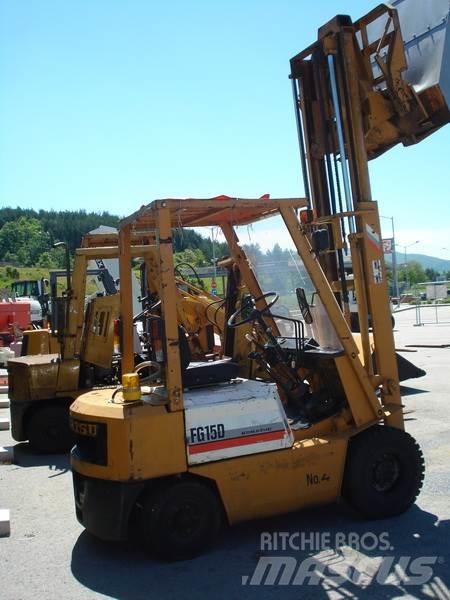 Komatsu FG15D-14 Šakiniai krautuvai - Kita