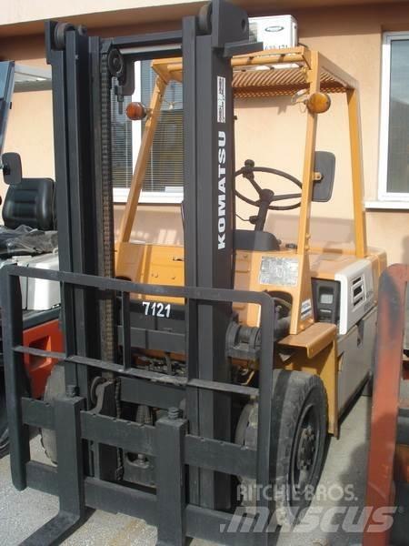 Komatsu FG25L-7 Šakiniai krautuvai - Kita