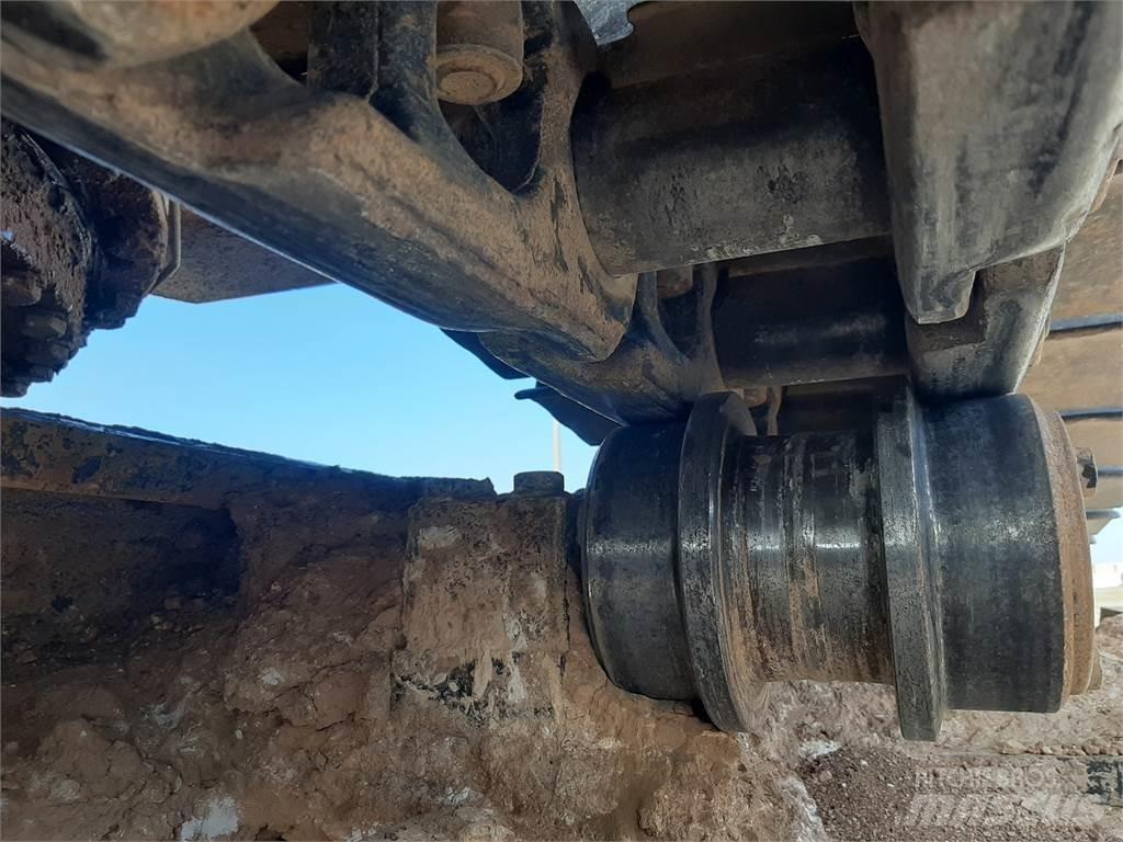 Komatsu PC450LC-7K Vikšriniai ekskavatoriai