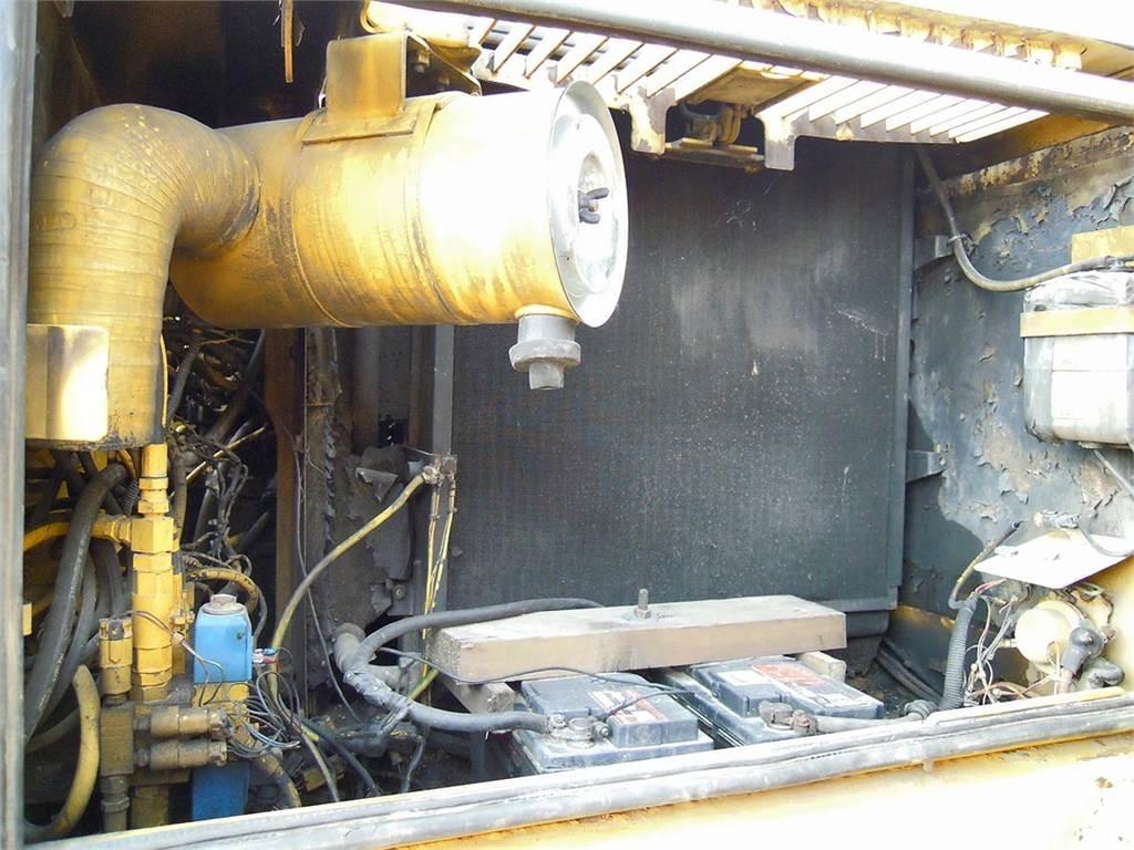 Komatsu PW170ES-6K Ratiniai ekskavatoriai