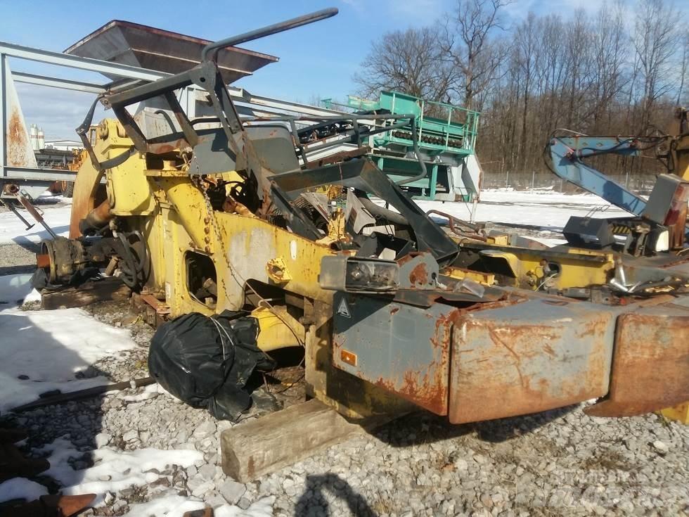 Komatsu WA470 Kiti naudoti statybos komponentai