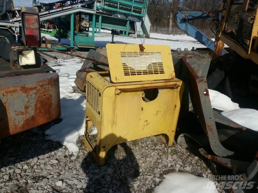 Komatsu WA470 Kiti naudoti statybos komponentai