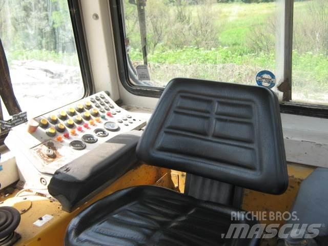 Liebherr PR 732 L Vikšriniai buldozeriai