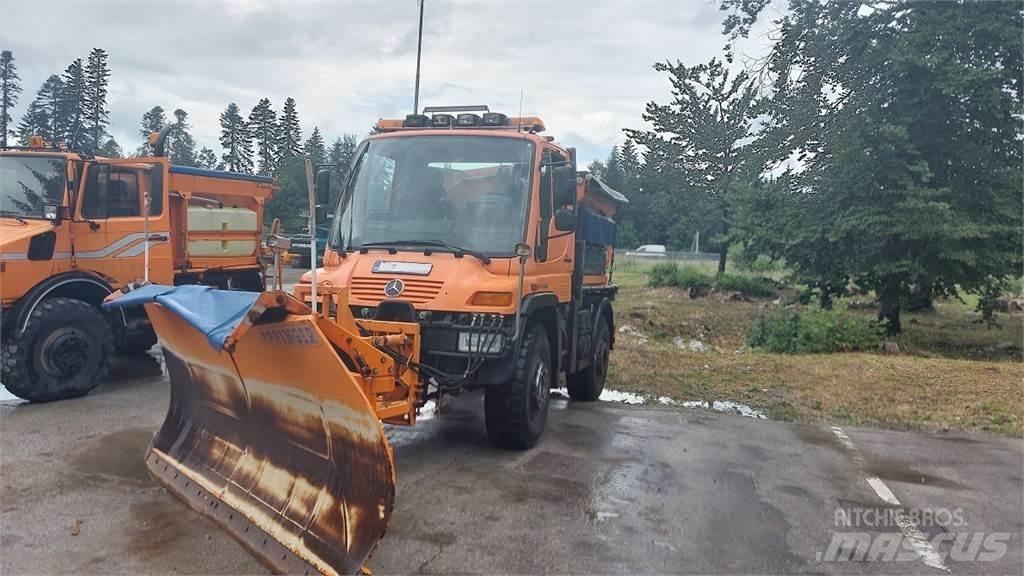 Mercedes-Benz Unimog U400 Visuotinės / bendrosios paskirties automobiliai