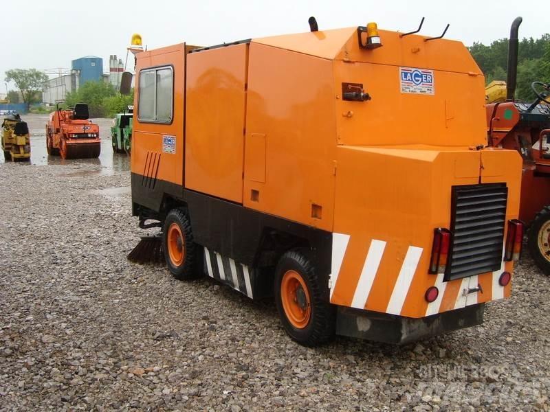 Mfh 2100D Šlavimo sunkvežimiai