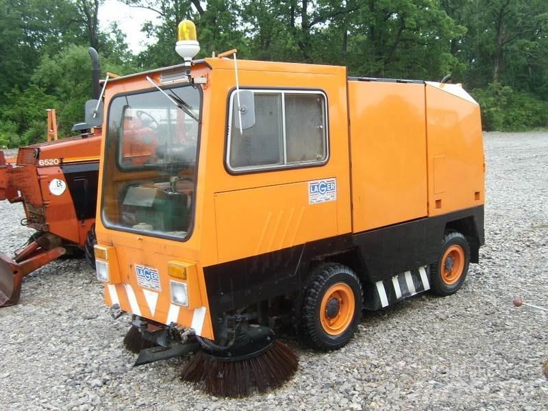 Mfh 2100D Šlavimo sunkvežimiai