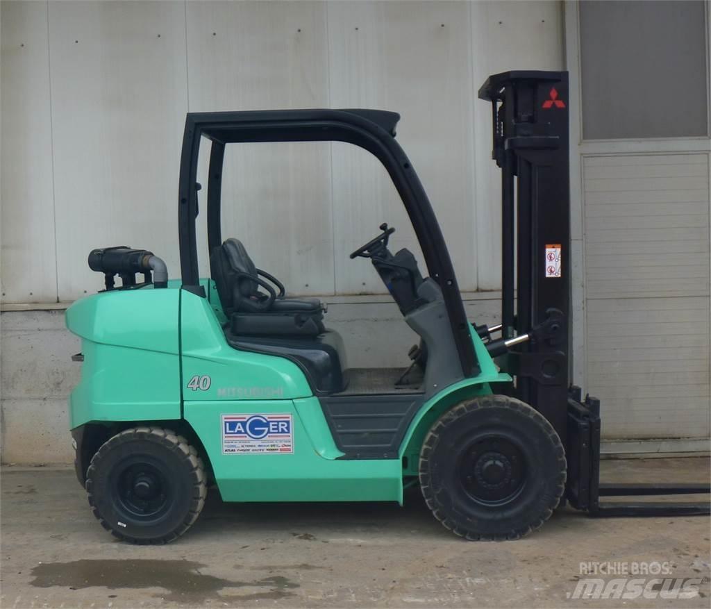 Mitsubishi FD40N Dyzeliniai krautuvai