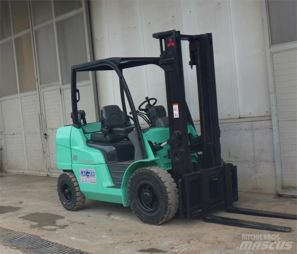 Mitsubishi FD40N Dyzeliniai krautuvai