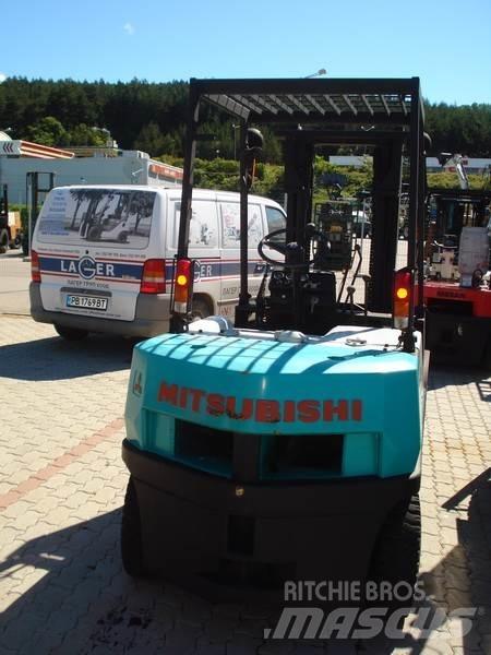 Mitsubishi FG25F17B Šakiniai krautuvai - Kita