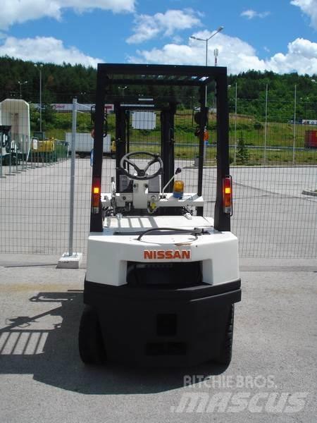 Nissan H01A15 LPG (dujiniai) krautuvai