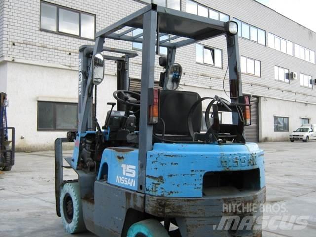 Nissan NJ01A15 LPG (dujiniai) krautuvai
