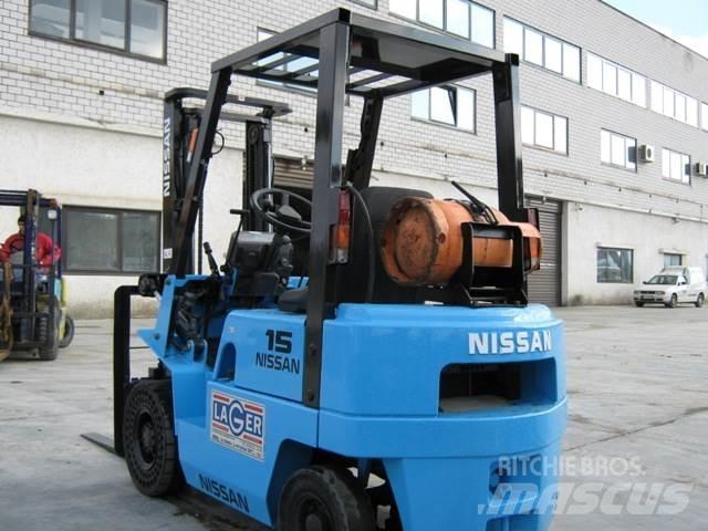 Nissan NJ01A15 LPG (dujiniai) krautuvai