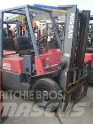 Nissan PJ02M20 Šakiniai krautuvai - Kita