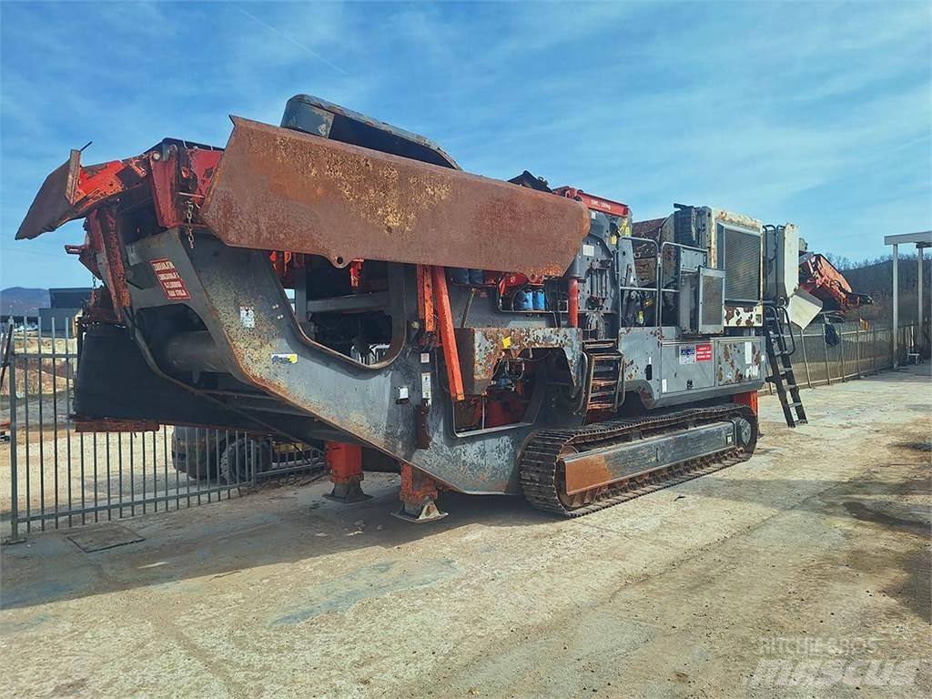 Sandvik QI 240 Mobilūs smulkintuvai