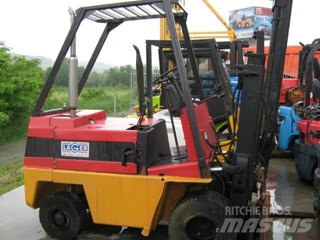 Steinbock 25T Dyzeliniai krautuvai