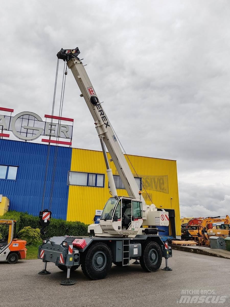 Terex RC30 Neapdoroto reljefo kranai