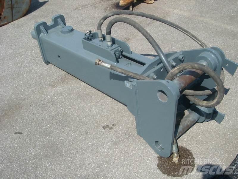 Terex TXH 4400 Hidrauliniai krūvos plaktukai