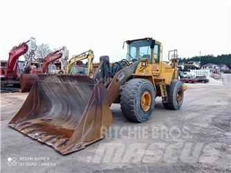 Volvo L180E Naudoti ratiniai krautuvai