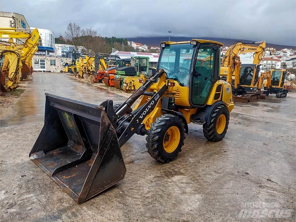 Volvo L25F Statyba - Kita