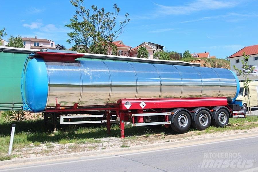 ZOVKO METALI COC 30/1 Vandens sunkvežimiai