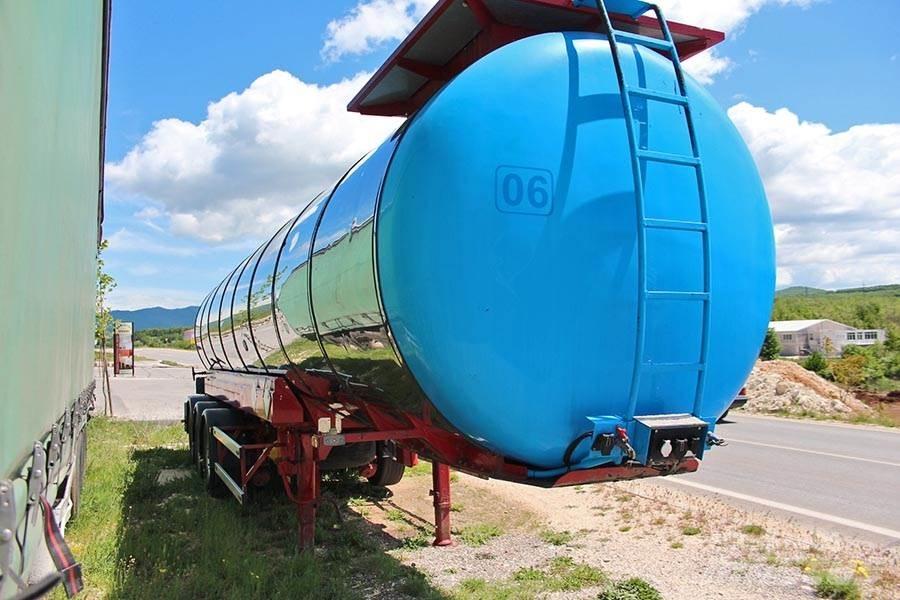  ZOVKO METALI COC 30/1 Vandens sunkvežimiai
