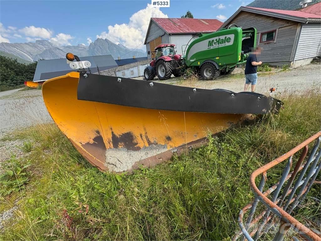 AM Teho 2600 Sniego peiliai ir valytuvai