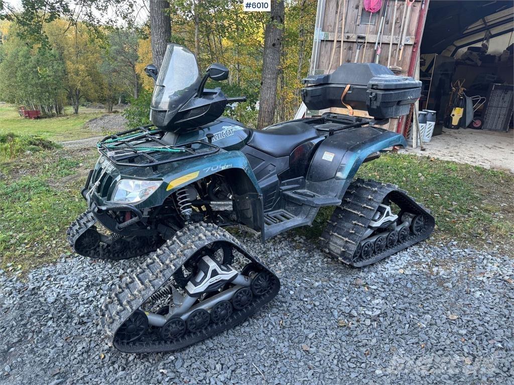 Arctic Cat 700 Visureigiai