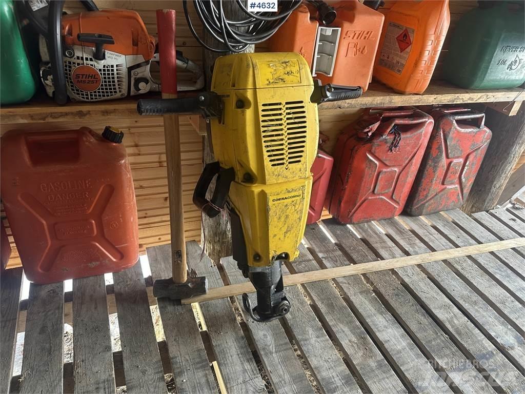 Atlas Cobra Combi Kiti naudoti statybos komponentai