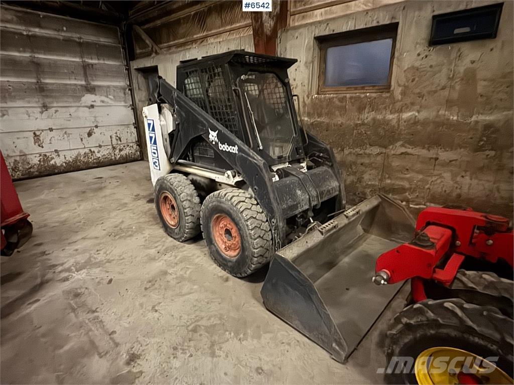 Bobcat 7753 Daugiafunkciniai pakrovėjai