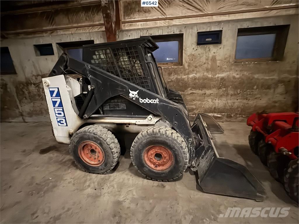 Bobcat 7753 Daugiafunkciniai pakrovėjai