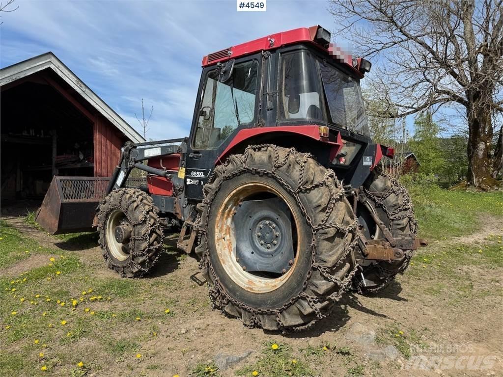 CASE 685 XL Traktoriai