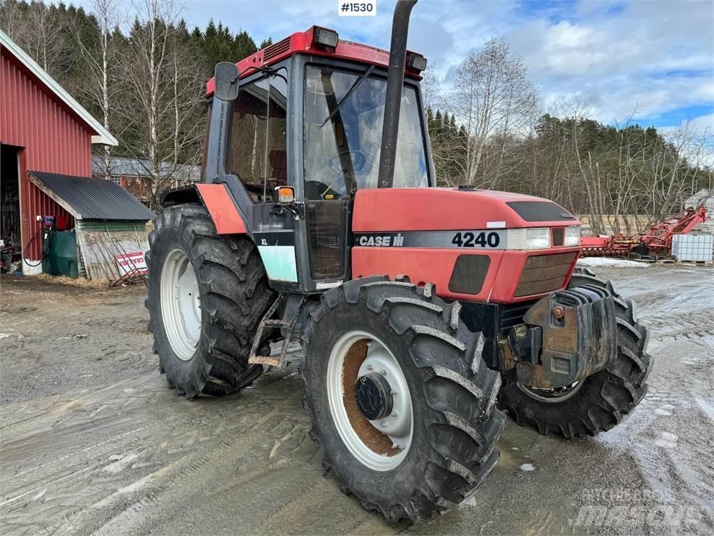 CASE IH 4240 XL Traktoriai