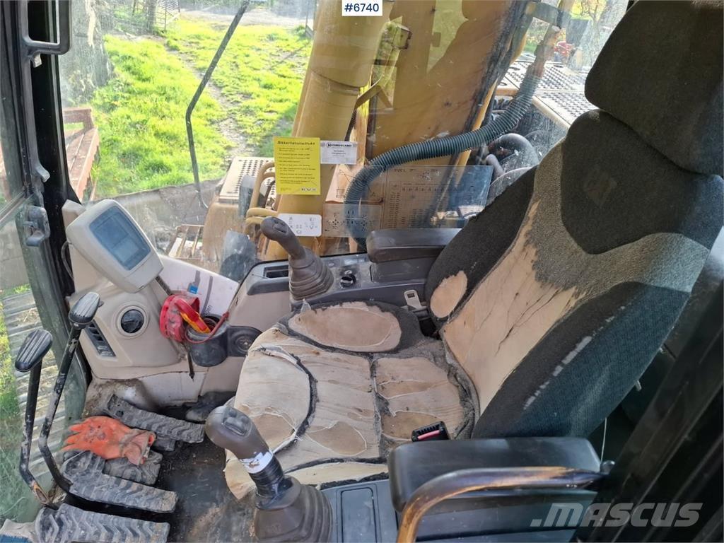 CAT 312C L Vikšriniai ekskavatoriai