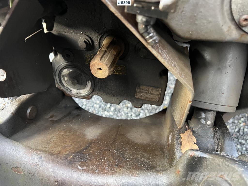 CLAAS Arion 460 Traktoriai