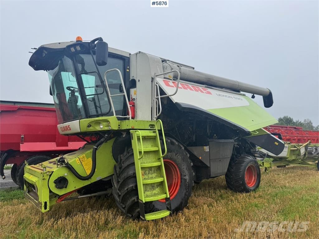 CLAAS Lexion 530 Derliaus nuėmimo kombainai