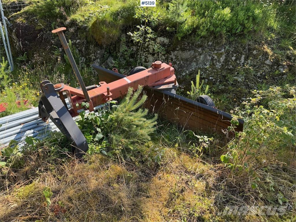 Dalen brøyteskjær Sniego peiliai ir valytuvai