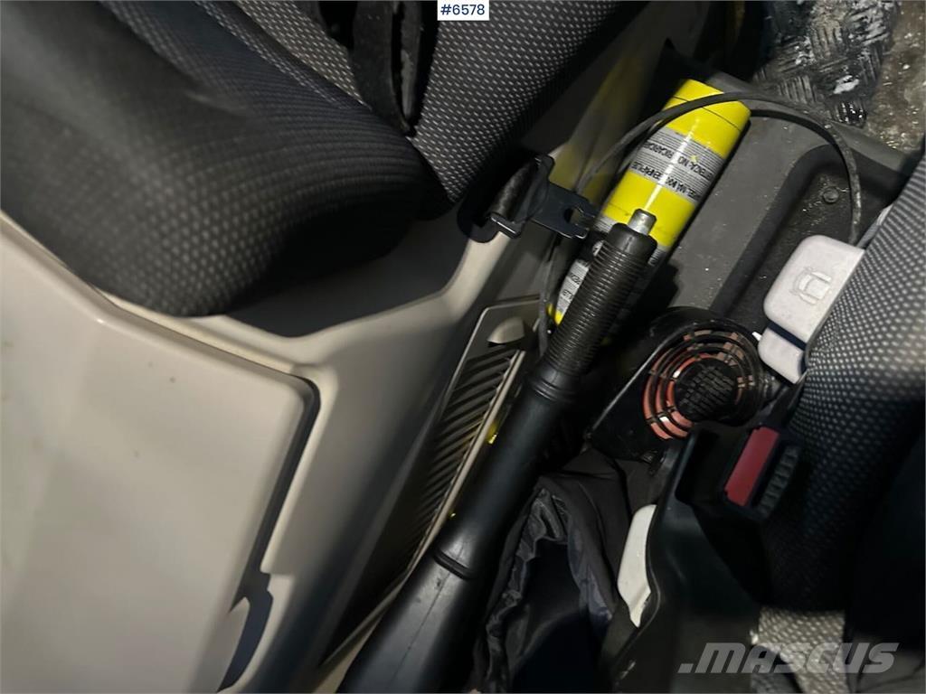 Fendt 313S4 Traktoriai