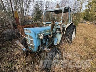 Ford Super Dexta Traktoriai