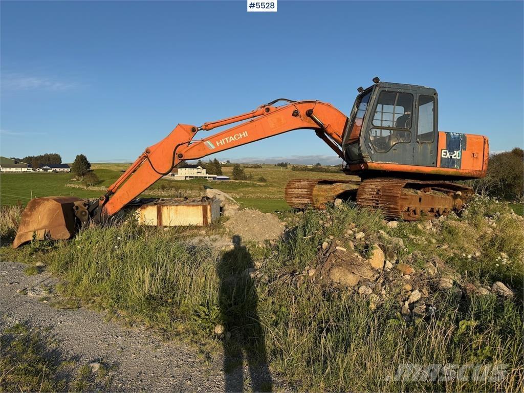 Hitachi EX120-2 Vikšriniai ekskavatoriai